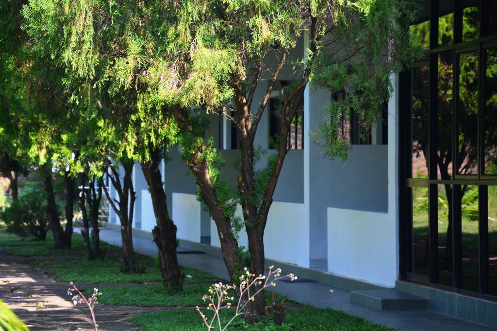River View Banquet & Resort Ваддува Екстер'єр фото