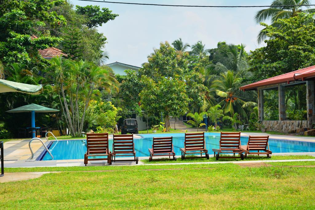 River View Banquet & Resort Ваддува Екстер'єр фото