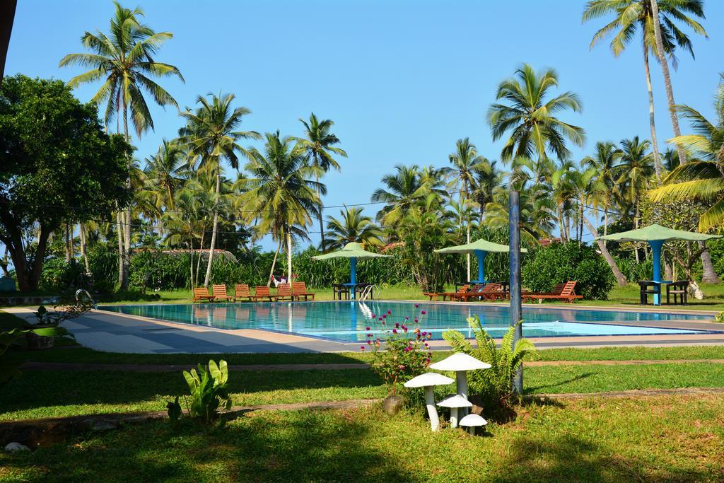 River View Banquet & Resort Ваддува Екстер'єр фото