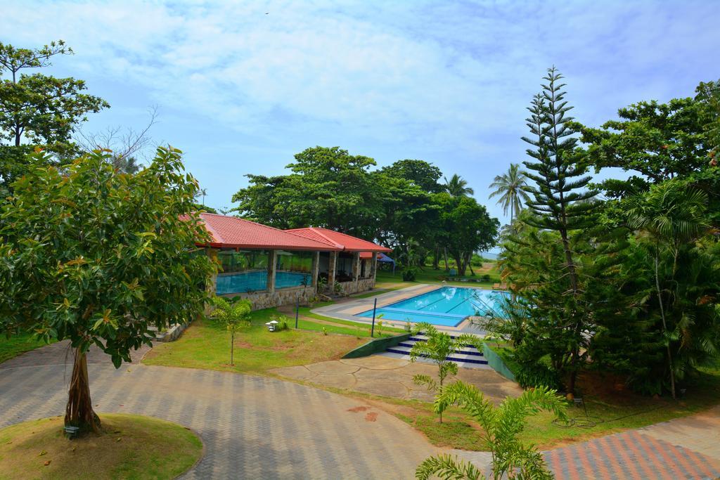 River View Banquet & Resort Ваддува Екстер'єр фото