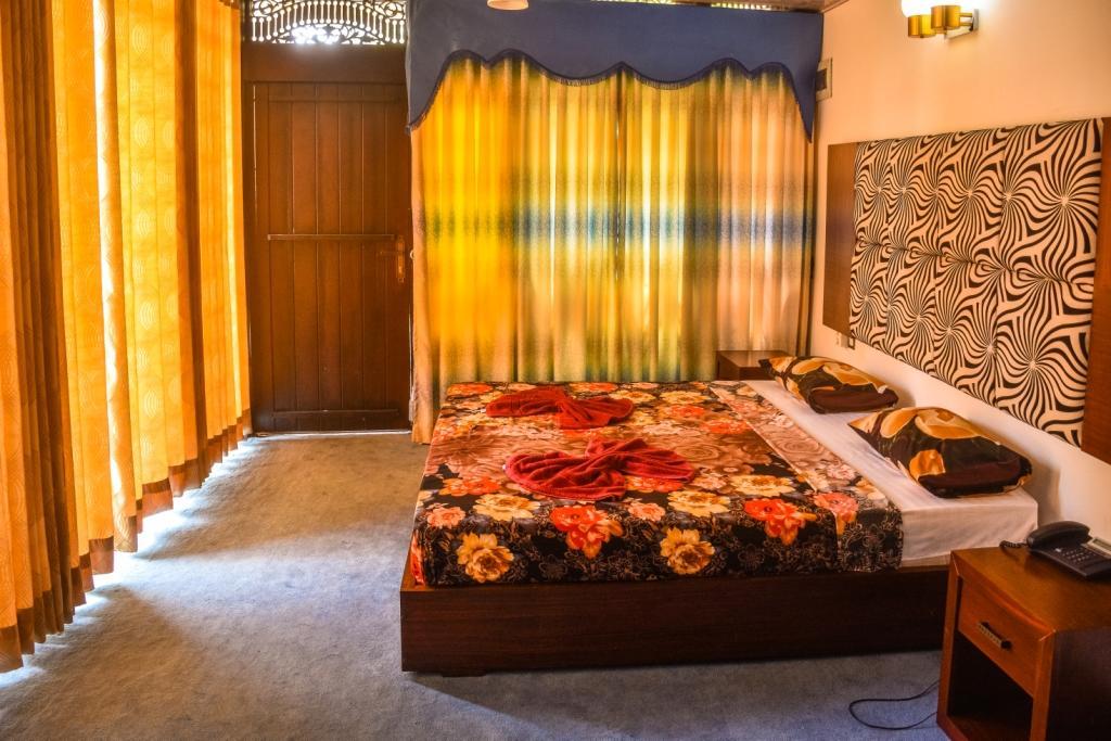 River View Banquet & Resort Ваддува Екстер'єр фото