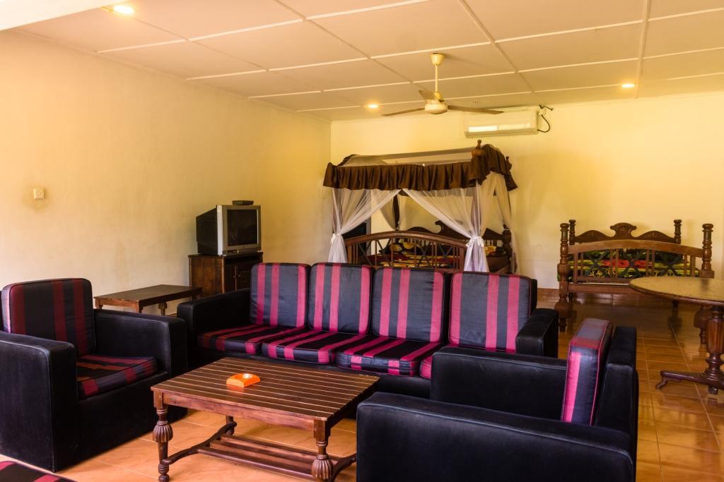 River View Banquet & Resort Ваддува Екстер'єр фото