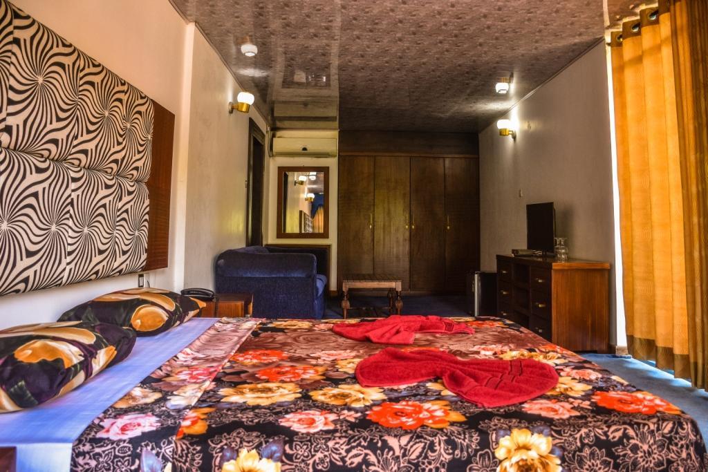 River View Banquet & Resort Ваддува Екстер'єр фото